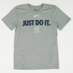 Nike Gray Graphic Crewneck T-Shirt